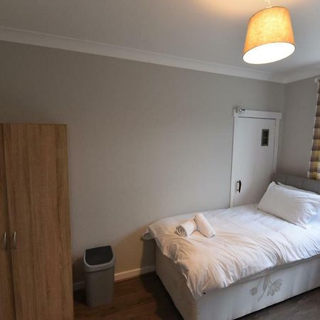 Sighthill 3 Bedrooms With Private Garden Edinburgh Bagian luar foto