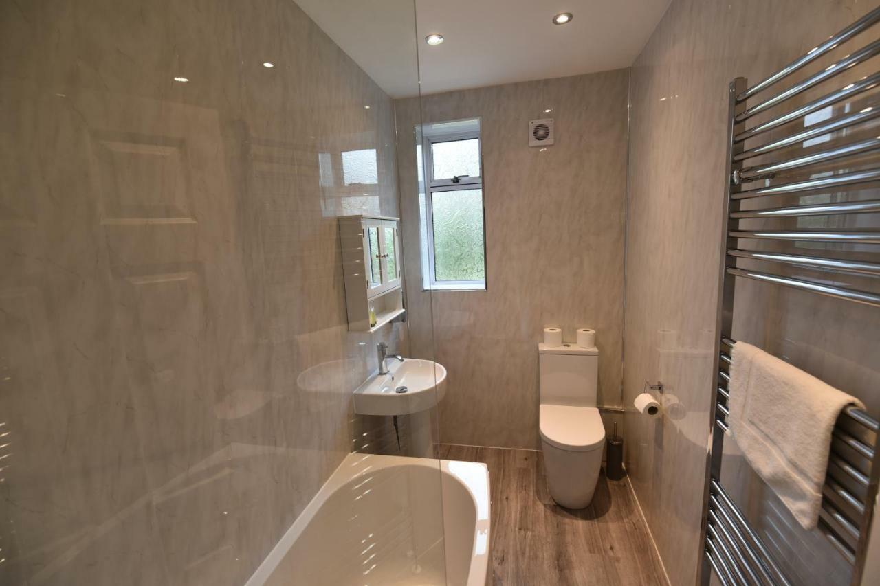 Sighthill 3 Bedrooms With Private Garden Edinburgh Bagian luar foto