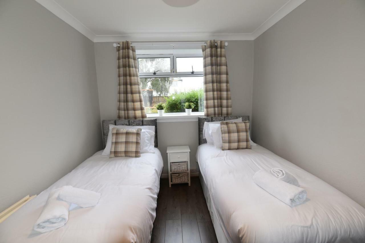 Sighthill 3 Bedrooms With Private Garden Edinburgh Bagian luar foto